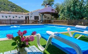 Cortijo Palitroques Carcabuey by Ruralidays
